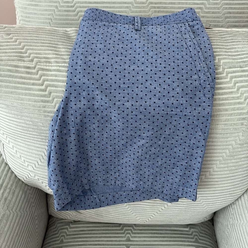 NWT Talbots Navy Polka Dot Girlfriend Chino Shorts. 7” Inseam. Size 14
